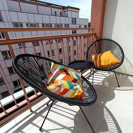 110 W Centrum Gdyni Prostywynajem Lägenhet